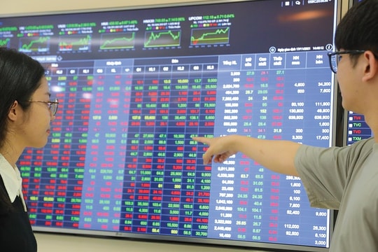 VN-Index có thể hồi phục lên 1.890 điểm, Vietcap gọi tên 4 cổ phiếu đáng chú ý