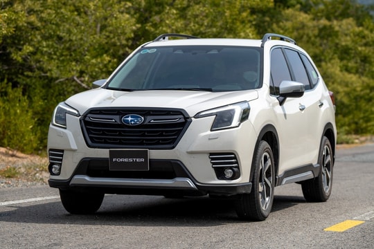 Mẫu SUV nhập khẩu giảm giá hơn 300 triệu đồng, loạt đối thủ "lép vế"