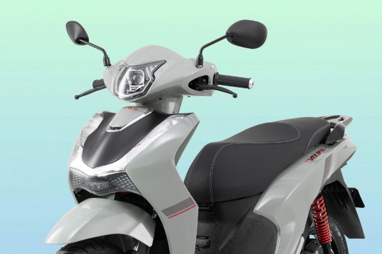 Cầm lái chiếc xe điện đi xa như xe xăng, sạc đầy pin chỉ 3 giờ đồng hồ