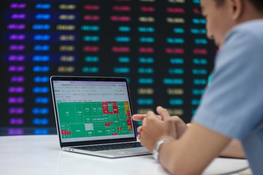 VN-Index vào nhịp điều chỉnh ngắn hạn, chuyên gia gợi ý 4 cổ phiếu tài chính giàu tiềm năng