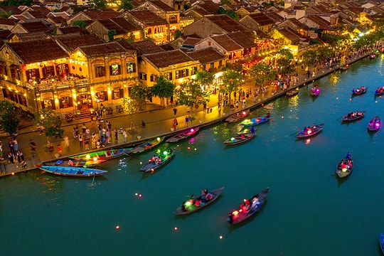 Nơi sở hữu phố cổ hơn 400 năm tuổi của Việt Nam: Được bình chọn là điểm đến hấp dẫn nhất thế giới năm 2026