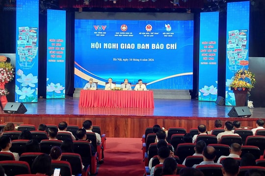 Báo chí phải giữ vững vai trò tiên phong trên mặt trận tư tưởng, văn hóa, khơi dậy khát vọng phát triển đất nước