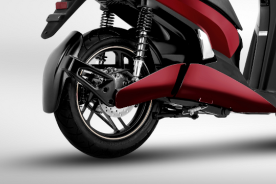 Xe máy điện "quái thú" mạnh 7.100W, tốc độ gần 100 km/h, đi xa tới 150km