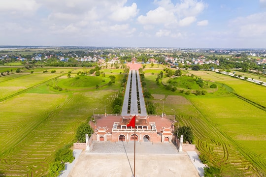 Một xã rộng 33 km2, hơn 48.000 dân của Hưng Yên hướng tới trở thành phường mới, mở dư địa từ công nghiệp, làng nghề và du lịch văn hóa