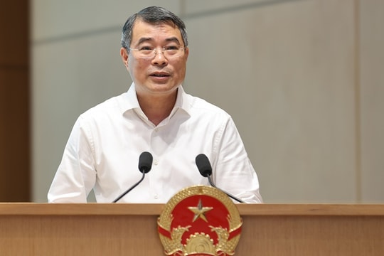 Thủ tướng: Khẩn trương trình cơ chế đột phá giao ngân sách, giao thẩm quyền trong phát triển KHCN, đổi mới sáng tạo
