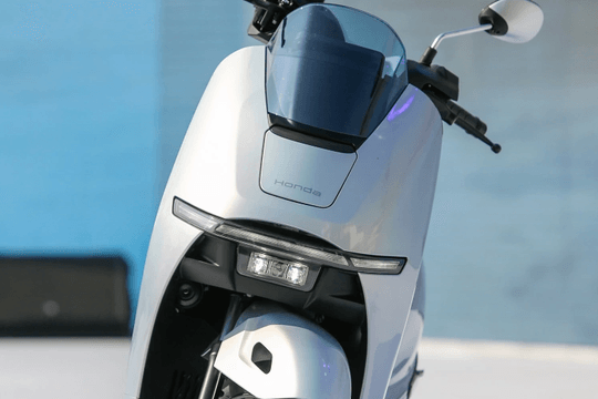 Xe máy điện Honda nhập khẩu về Việt Nam bán rẻ hơn Thái Lan gần 50 triệu đồng