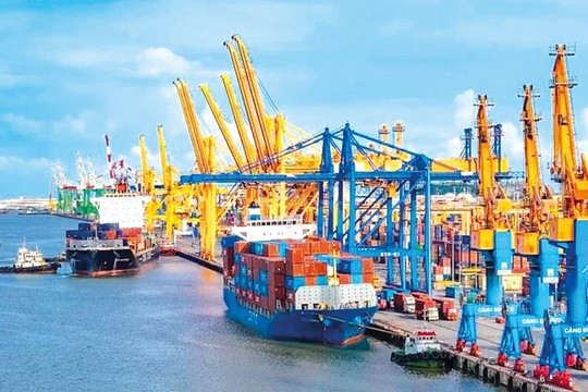 Xuất nhập khẩu nửa đầu tháng 6 vượt 51 tỷ USD