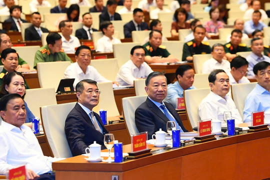 Gần 2,1 triệu đại biểu tham dự Hội nghị toàn quốc quán triệt và triển khai Nghị quyết của Bộ Chính trị về phát triển kinh tế có vốn đầu tư nước ngoài