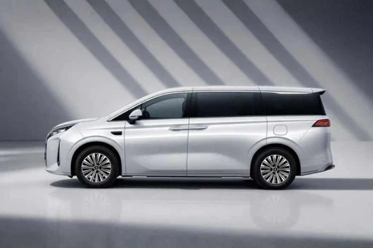 Bất ngờ mẫu MPV 7 chỗ thế hệ mới: Giá chỉ từ 661 triệu, di chuyển lên tới 1.100 km