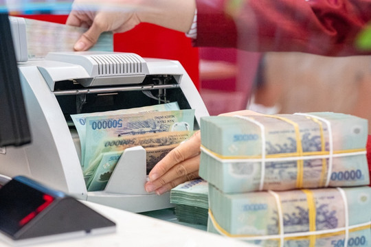Đến cuối tháng 6, tăng trưởng tín dụng đạt 7,41%, dư nợ toàn hệ thống xấp xỉ 20 triệu tỷ đồng