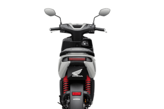 Mẫu xe máy điện Honda "gây sốt" tháng 7 với giá chỉ từ 15 triệu, pin tháo thời, không cần bằng lái